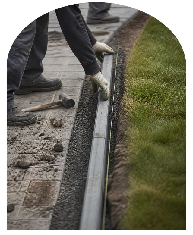 Профессиональная установка садового бордюра под ключ в Сланцах